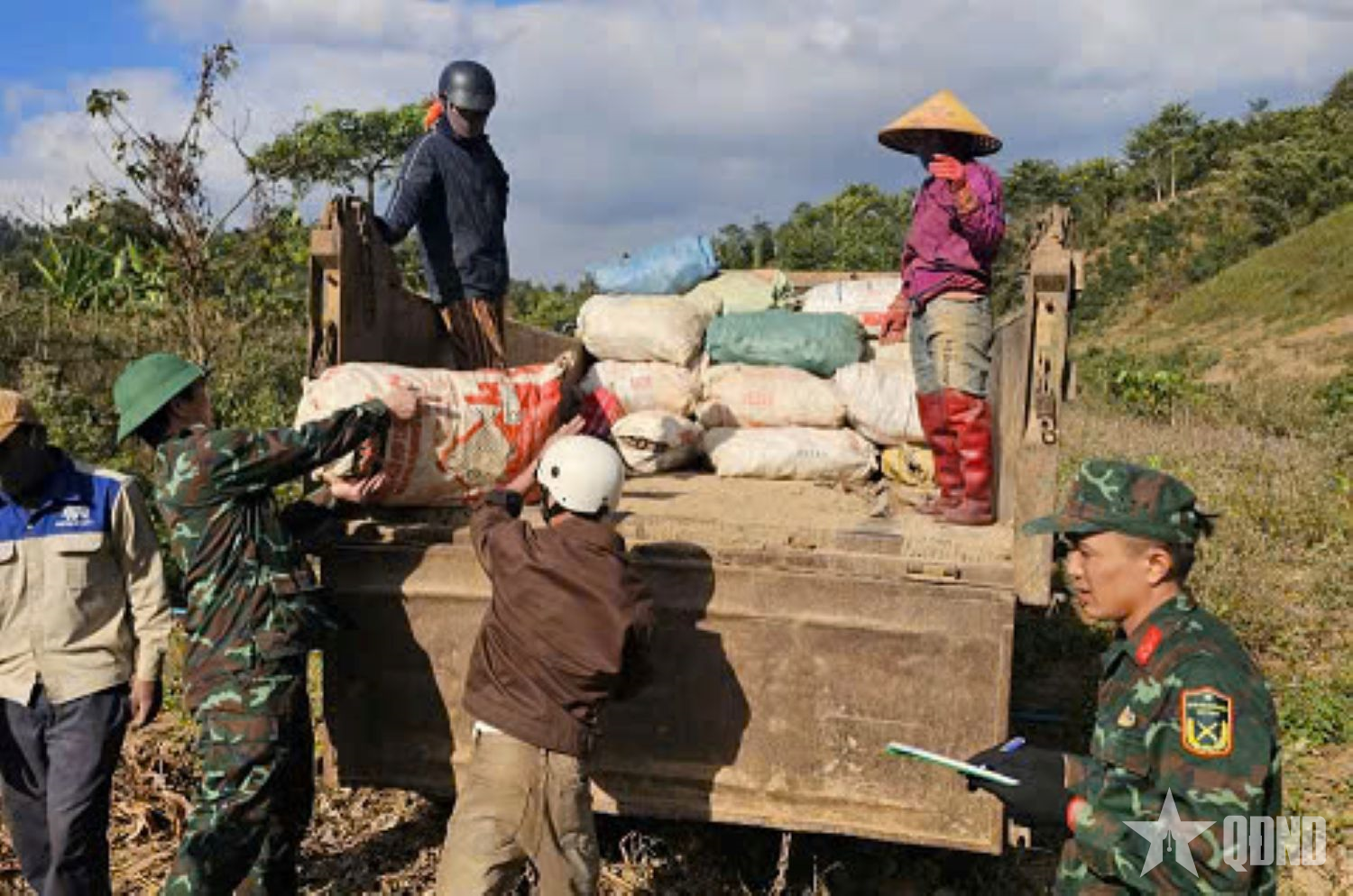 Đoàn Kinh tế - Quốc phòng 337: Gieo no ấm trên vùng “đất lửa”